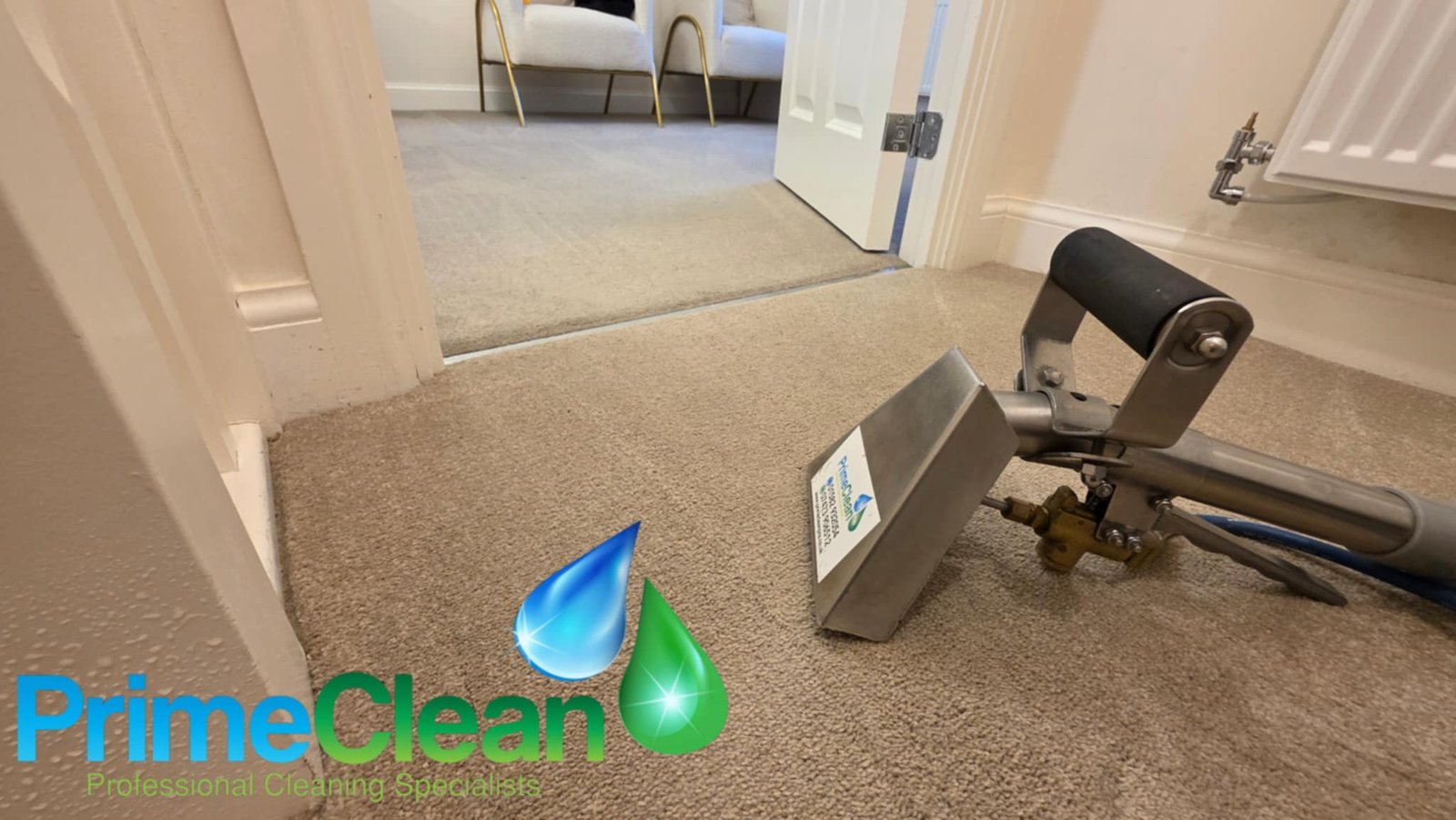Professional carpet cleaning service in Dunstable removing deep stains and dirt from living room carpets